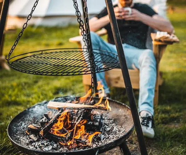 Tipi-Tent Met Outdoor Cooking Mogelijkheid Κάμπινγκ Borculo