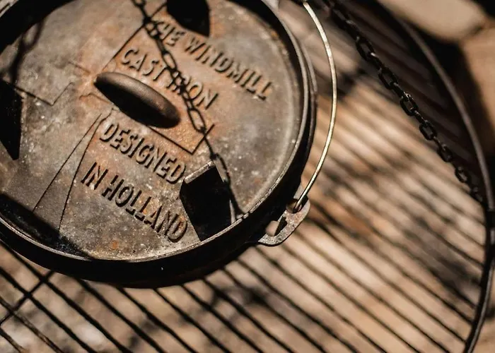 Κάμπινγκ Tipi-Tent Met Outdoor Cooking Mogelijkheid *