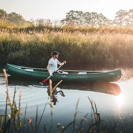 Camping Tipi-Tent Met Outdoor Cooking Mogelijkheid